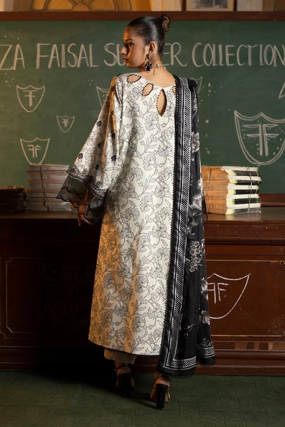3PC Unstitched | Embroidered Lawn Suit | Tissue Silk Dupatta