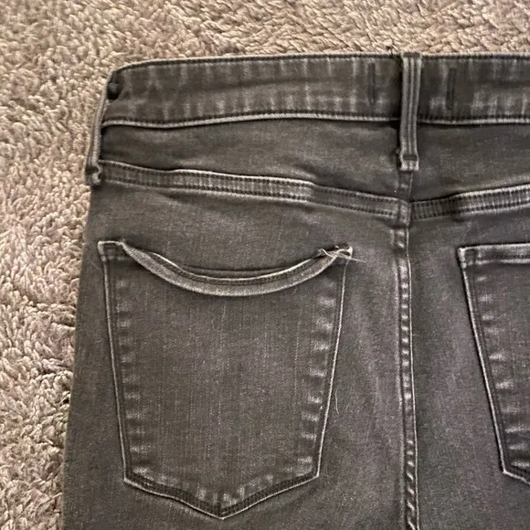 ABERCROMBIE &amp; FITCH Women’s Distressed Skinny Jeans