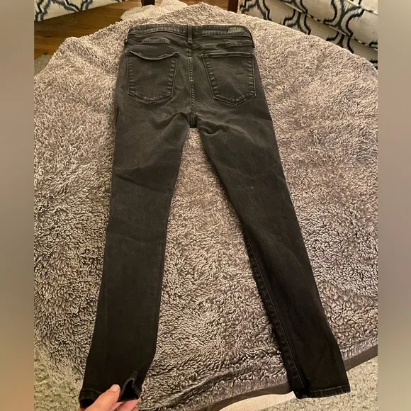 ABERCROMBIE &amp; FITCH Women’s Distressed Skinny Jeans