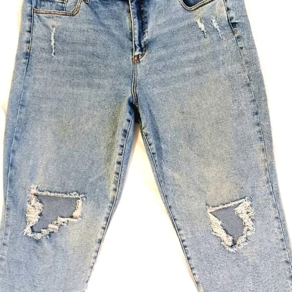 CELEBRITY PINK Jeans Plus Sz 20 The Bestie Lt Blue MODERN Open Knee DISTRESSED