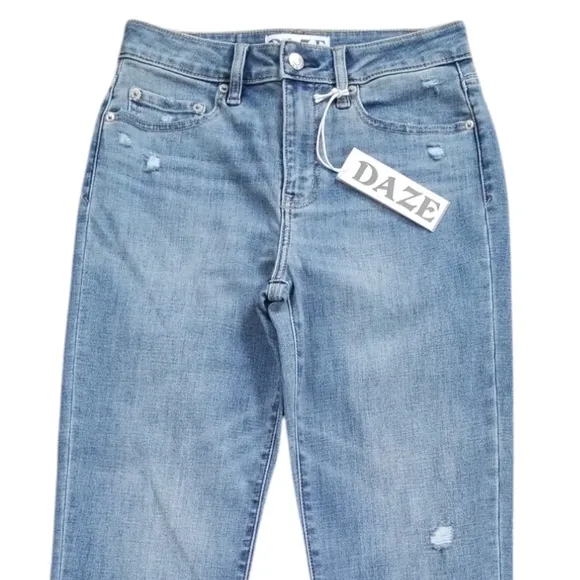 DAZE Lovergirl Distressed Mid Rise Roller Jeans Size 26 NEW
