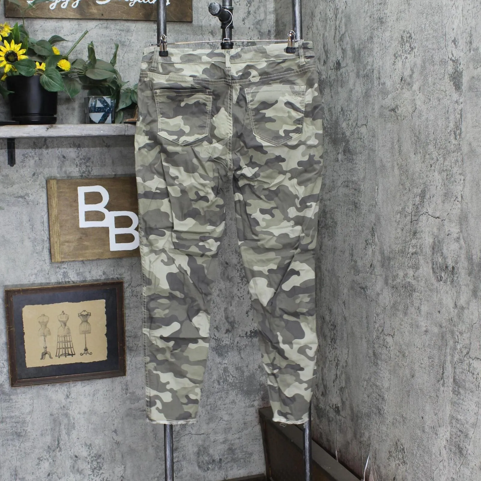 DG2 Womens Reversible Twill Pull On Skinny Jeans 728979 Olive Green L