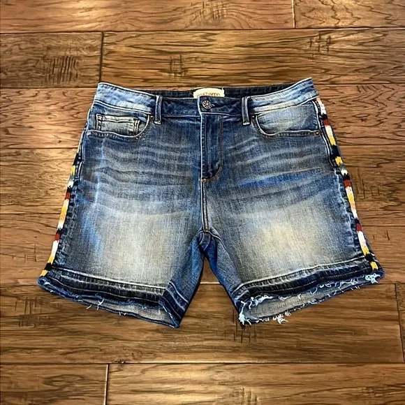 Driftwood Lulu Shorts Size 27