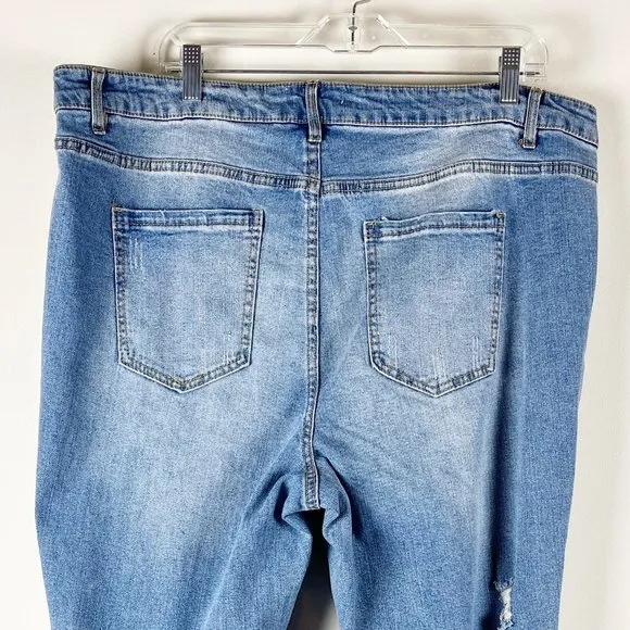 Eloquii Ditressed Jeans 18