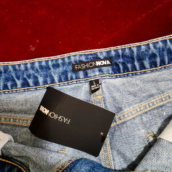 Fashion Nova Fraded Denim Jeans Shorts