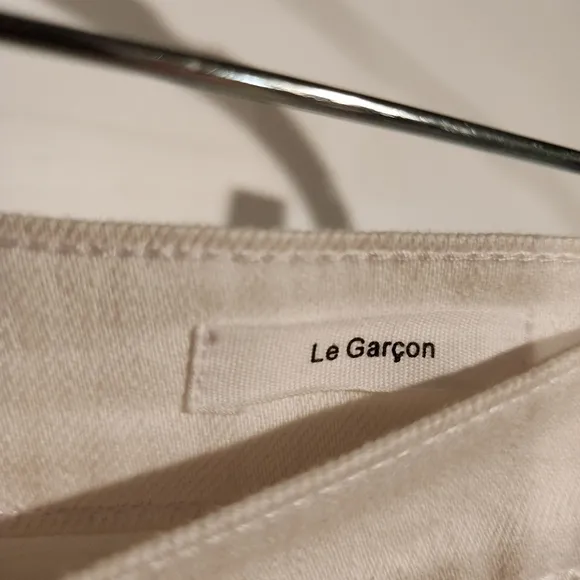 FRAME NWT Le Garcon Rumpled Blanc Rips Mid Rise Denim Jeans White Distressed 25