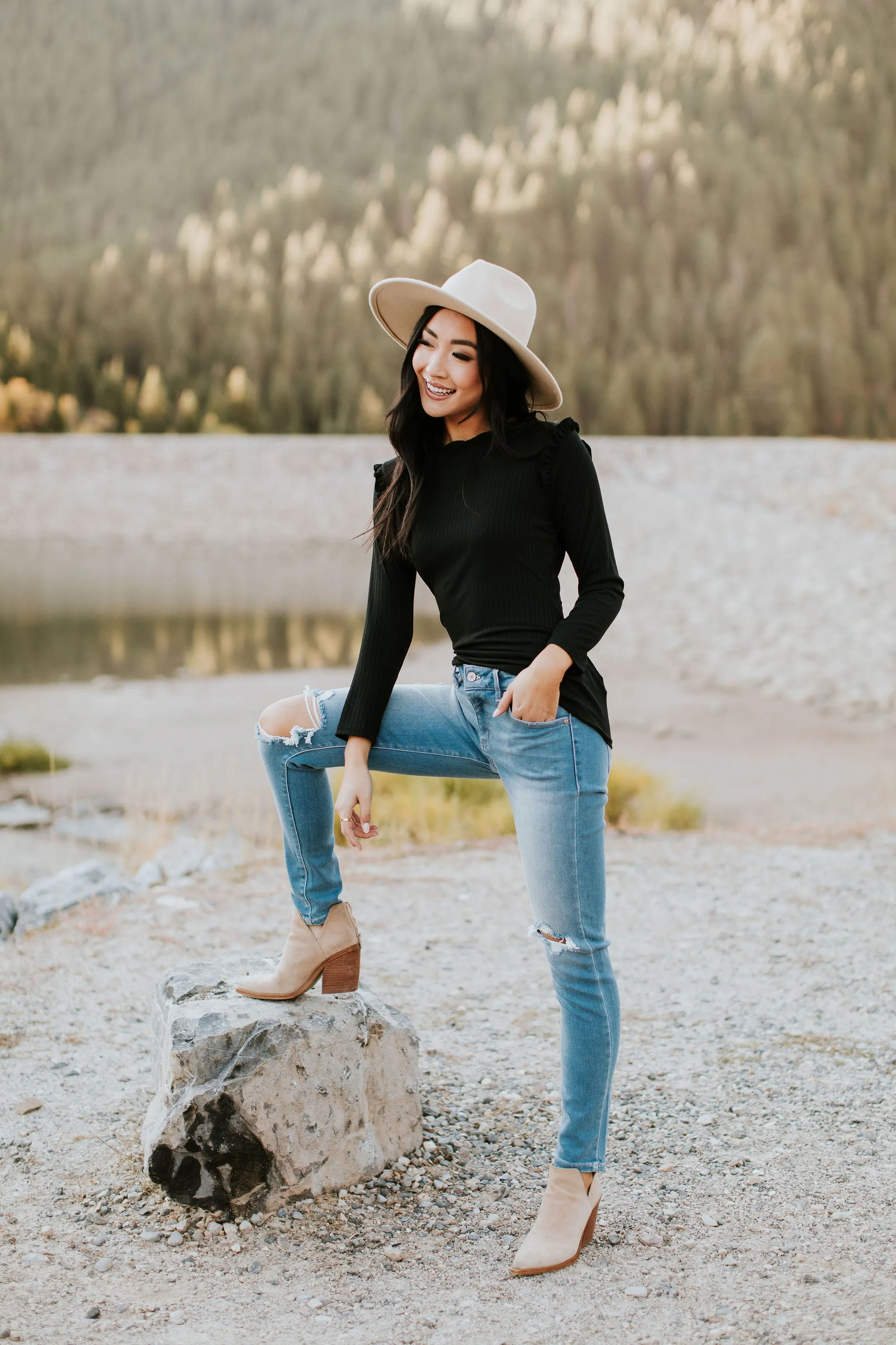 Free the People Distressed Light Wash Skinny