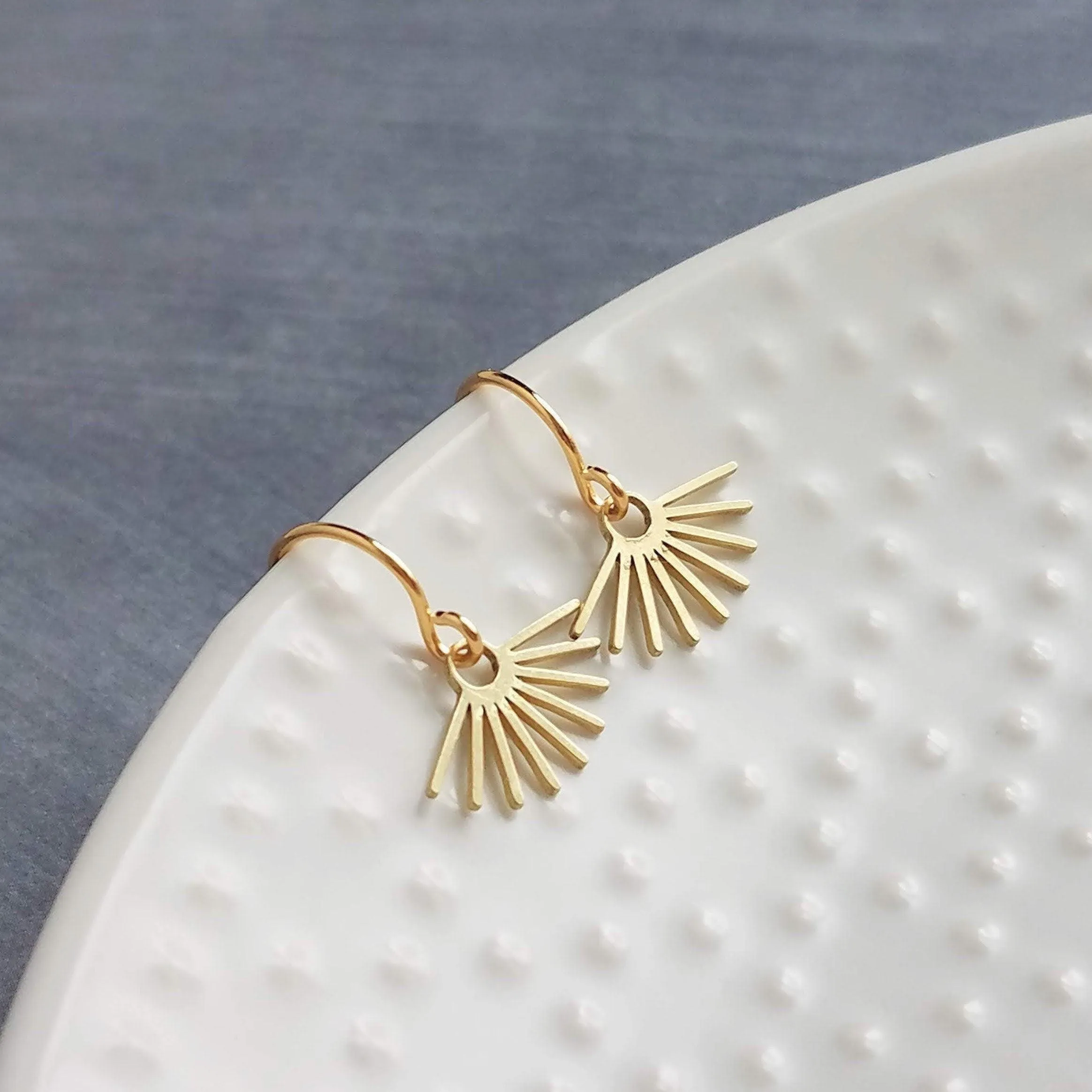 Gold Sun Ray Earrings, sun earrings, sunshine earrings, little sun earrings, tiny sun earrings, gold spike earrings, minimalist small spike