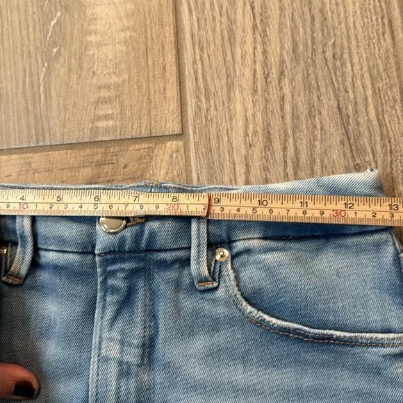 Good American Chewed Hem Distressed Jeans Size 4/27