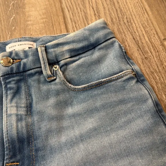 Good American Chewed Hem Distressed Jeans Size 4/27