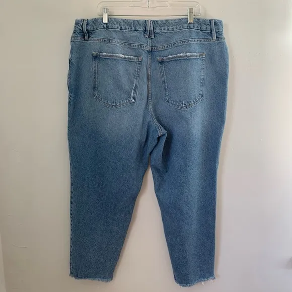Good American Weekender Distressed Hi Rise Jeans