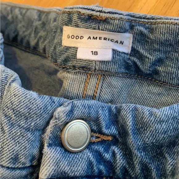 Good American Weekender Distressed Hi Rise Jeans
