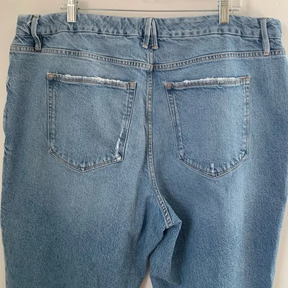 Good American Weekender Distressed Hi Rise Jeans
