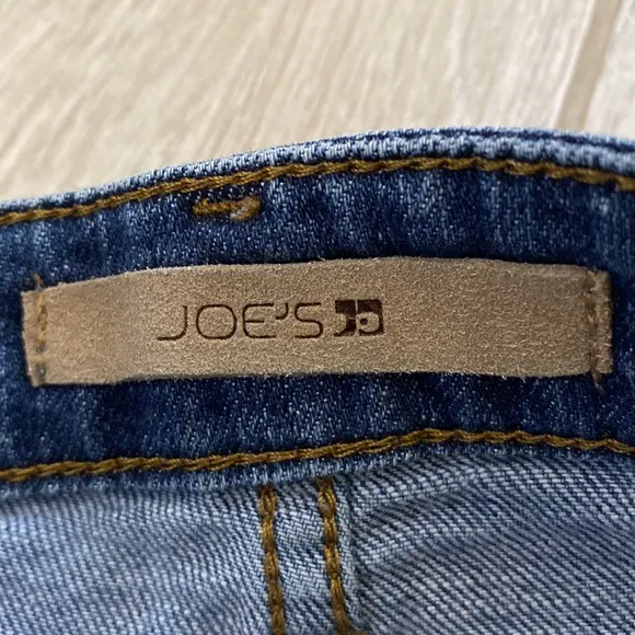 Joe’s Blue Distressed Denim Jean Shorts Size 25 Raw Hem &amp; Pockets