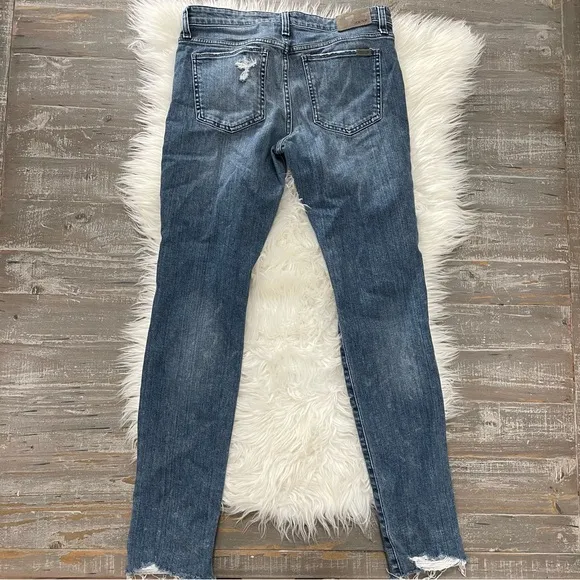 Joe's Jeans The Smith Mid Rise Straight Ankle Rose