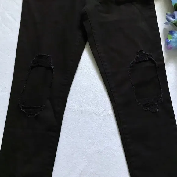Levi's NWT 721 High Rise Skinny Distressed Black Jeans Women Various