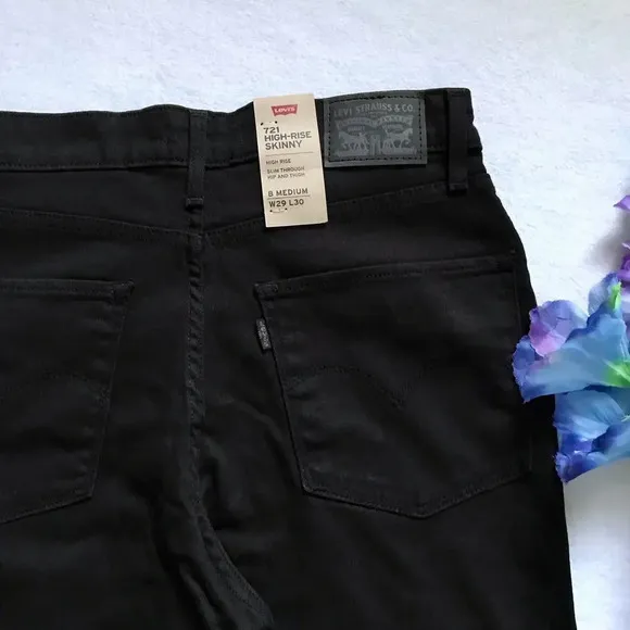 Levi's NWT 721 High Rise Skinny Distressed Black Jeans Women Various