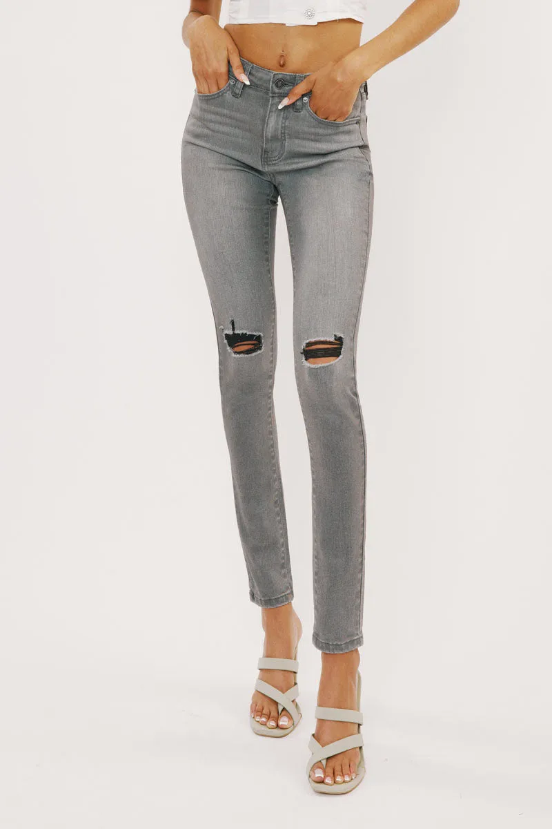 Logan Mid Rise Super Skinny