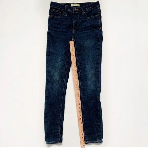 MADEWELL Dark Wash 9” Skinny Jeans!