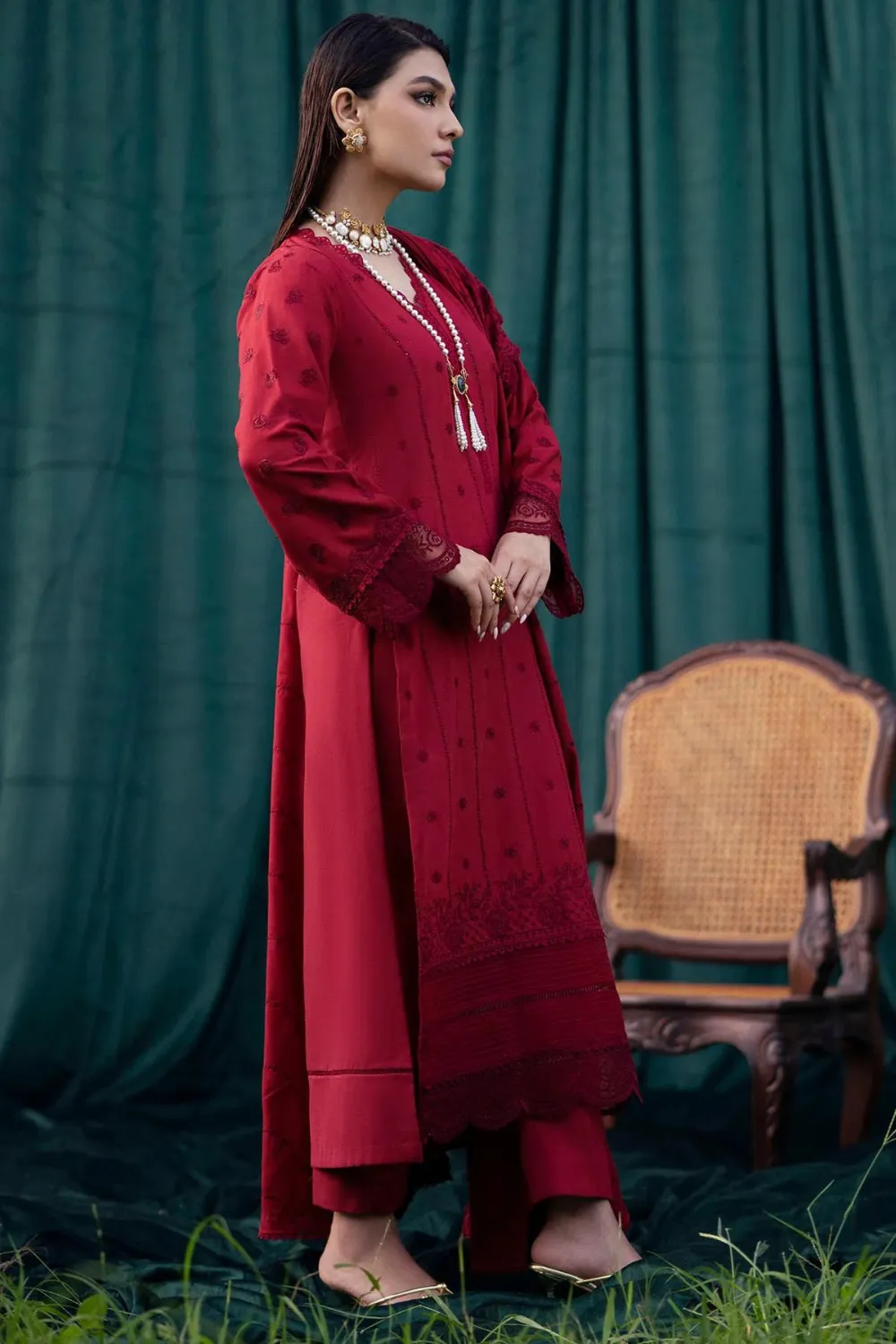 Motifz jehan 3PC LAWN EMBROIDERED Q187