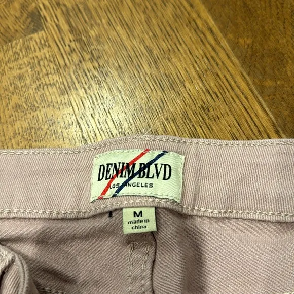 NWT Denim Blvd Women’s Capri Shorts Purple Size Medium