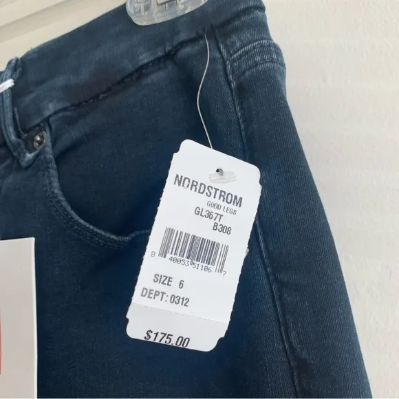 NWT Good American Good Legs Dark Wash Distressed High Rise Skinny Jeans