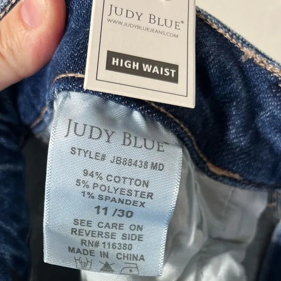 NWT Judy Blue Straight distressed embroidered denim jeans size 11/30