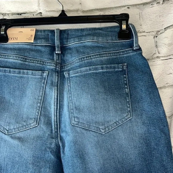NYDJ Ladies Medium Wash Higher Rise A-Line Denim Cutoff Shorts, Size 00, NWT!