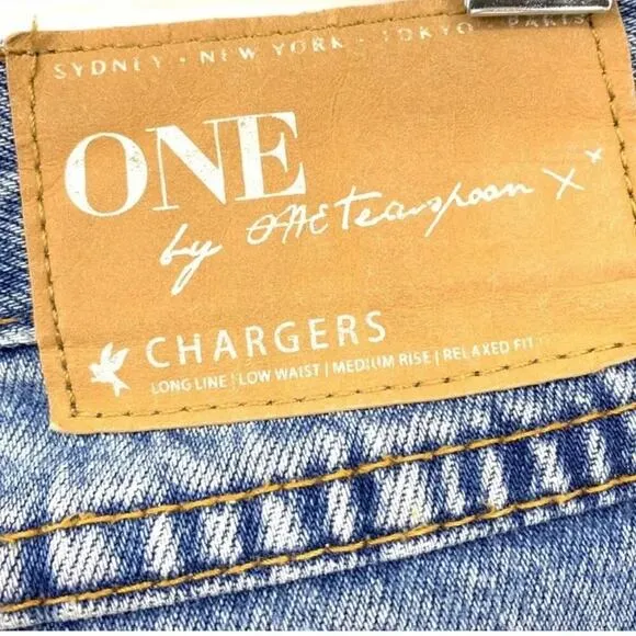 One Teaspoon Women’s Size 27 Chargers Distressed Denim Shorts Relaxed Fit