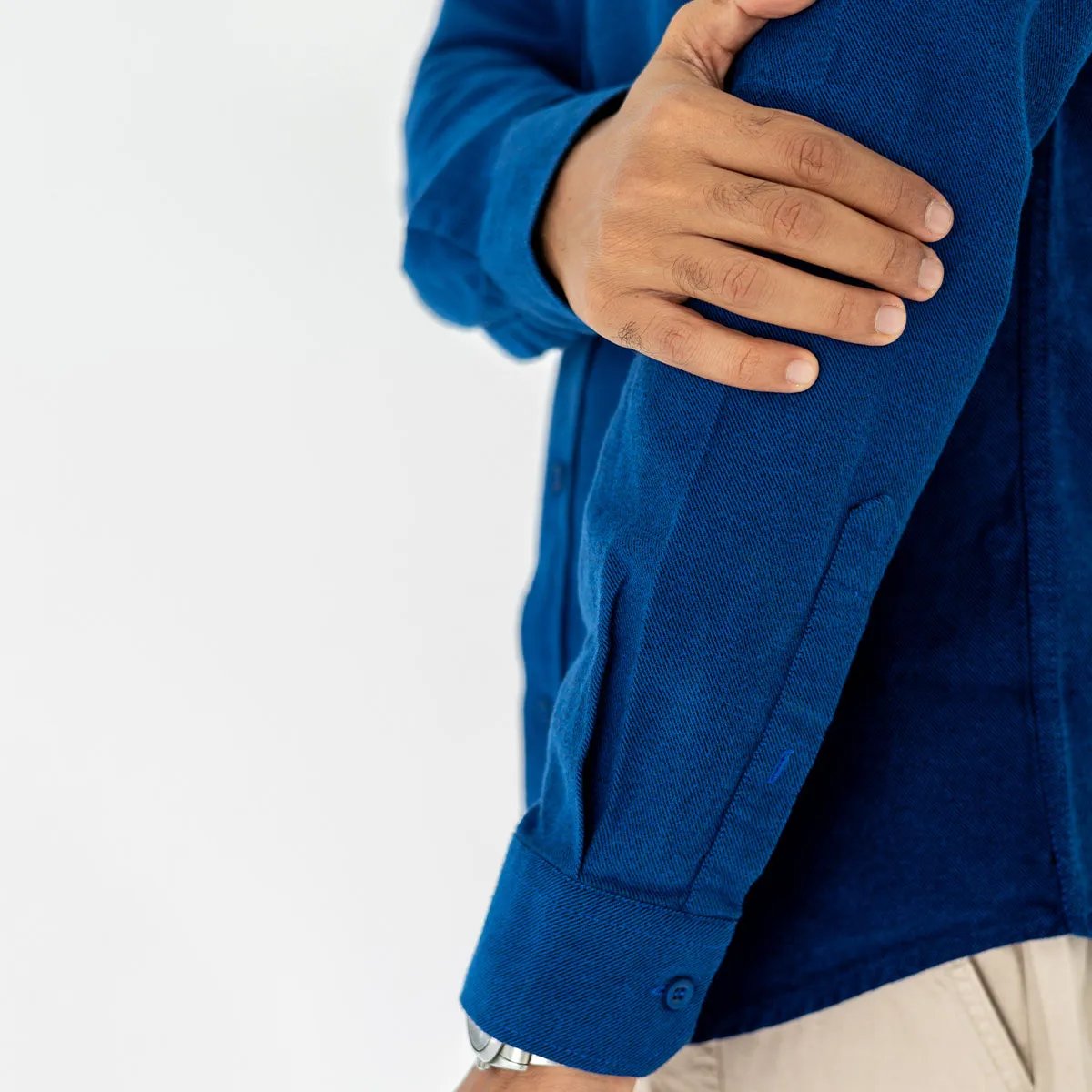 Plain Wool Shirt. VCola Blue