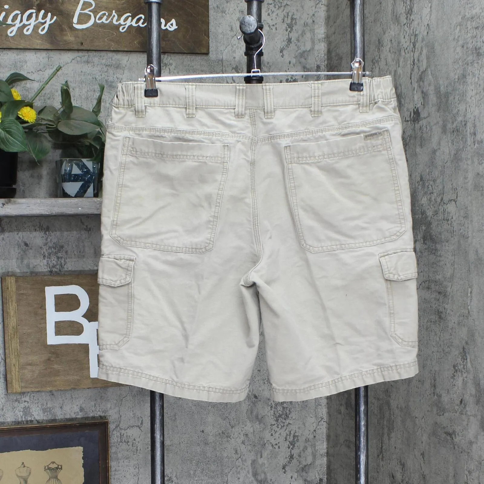Wolverine Mens Cotton Cargo Shorts 1668f7405c017d Brown 38