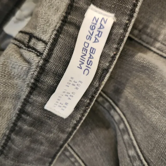 Zara Jeans Zara Basic Z1975 Skinny Midrise Wildflower Crop Jeans size 6